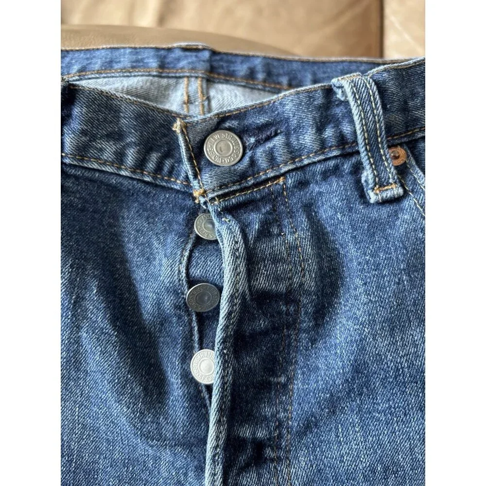 Levi's 501 Men Pants 33X32 Denim Original‎ Fit Straight Button Fly (waist 32)